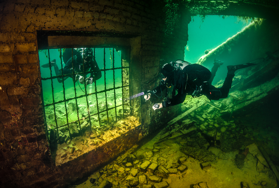 Diving in the ruins of an underwater prison, Rummu, Estonia