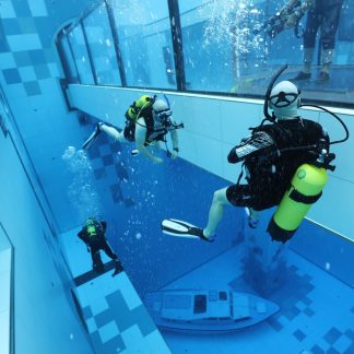 Diving training courses