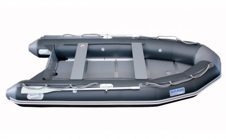 Kopā ar vadītāju/kapteini motorlaivas Dulkan Z370 noma ar Mercury motoru 5HP, piekabi — изображение 2