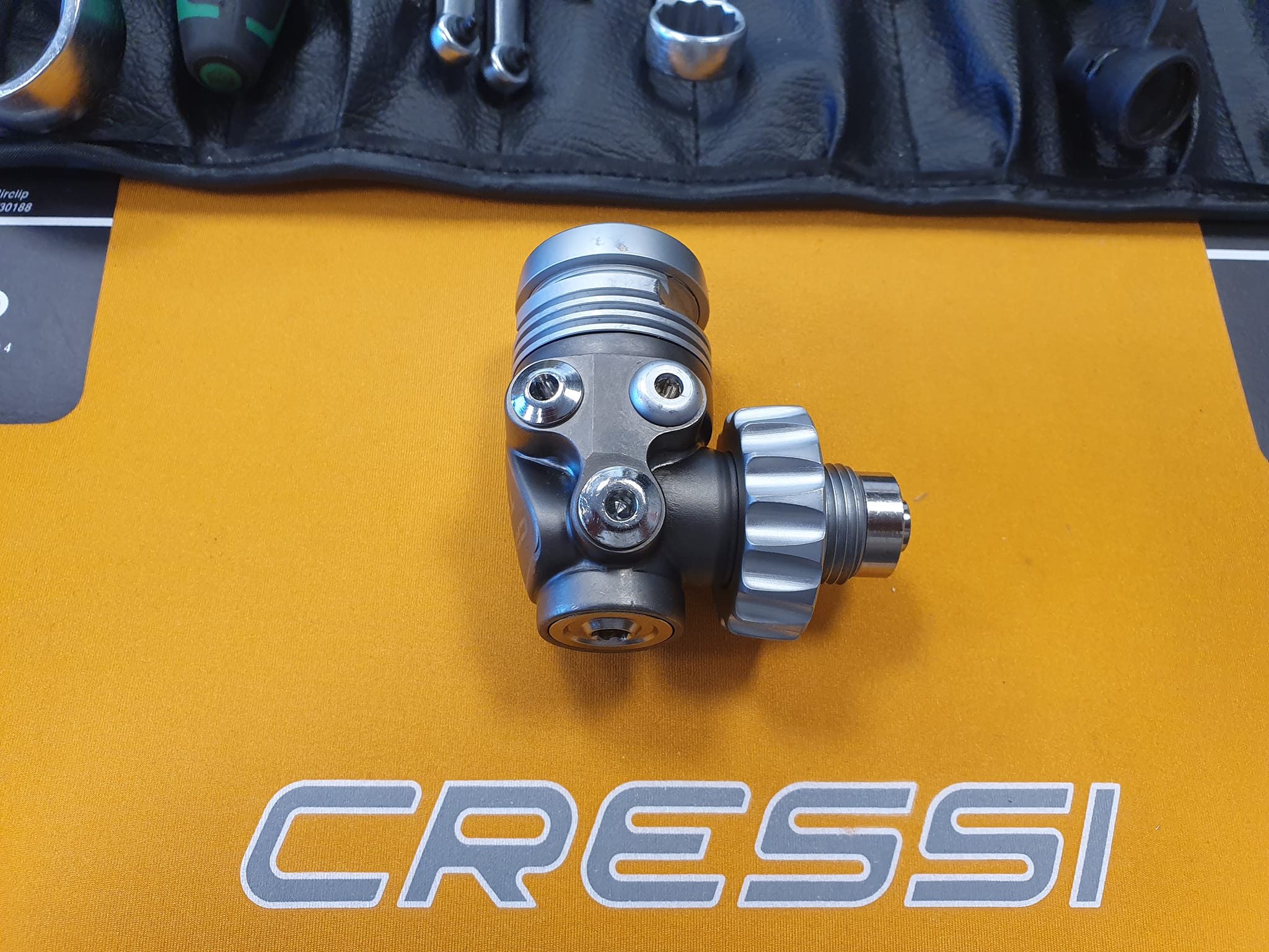 Cressi regulātora ikgadējā apkope
