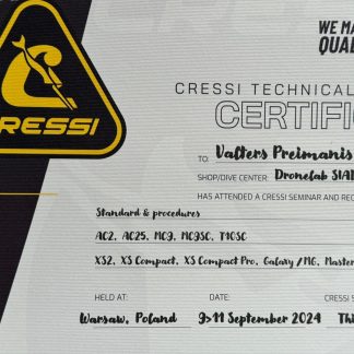 Cressi equipment and regulator service technician