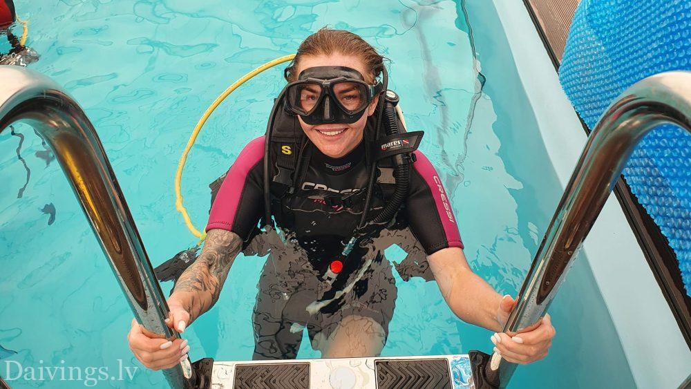 PADI nardymo instruktorius Valters Preimanis Patarėjas ir instruktorius, turintis 17 metų patirtį nardymo srityje. PADI MSDT, „Tec Deep“ instruktorius, „Freediver“ instruktorius, PADI adaptyviųjų technikų ir skubios pagalbos pirmosios pagalbos instruktorius. Valters yra Latvijos nardymo organizacijos „Daivings.lv“ vadovas ir mokymų direktorius. Jis yra PADI sertifikuotas Tarptautinės profesionalių nardymo instruktorių asociacijos instruktorius, kurio specializacija yra techninis nardymas, laisvas nardymas ir žmonės su įvairia fizine ir psichine negalia. Walteris yra patyręs ir išmanantis nardymo instruktorius, pasiryžęs suteikti savo mokiniams saugų ir efektyvų nardymo mokymą. Jis taip pat yra aistringas naras, tyrinėjęs povandeninį pasaulį visame pasaulyje.
