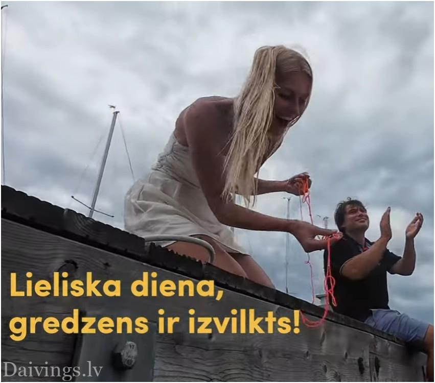 Glābšanas ūdenslīdēju darbi Rīgas ostā. 