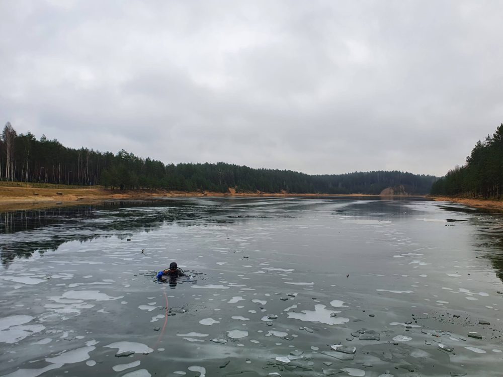 Dubkalnu karjers atrodas dabas parka „Ogres Zilie kalni” teritorijā, Ikšķiles novadā