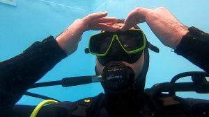 What to take with you when attending underwater diving lessons