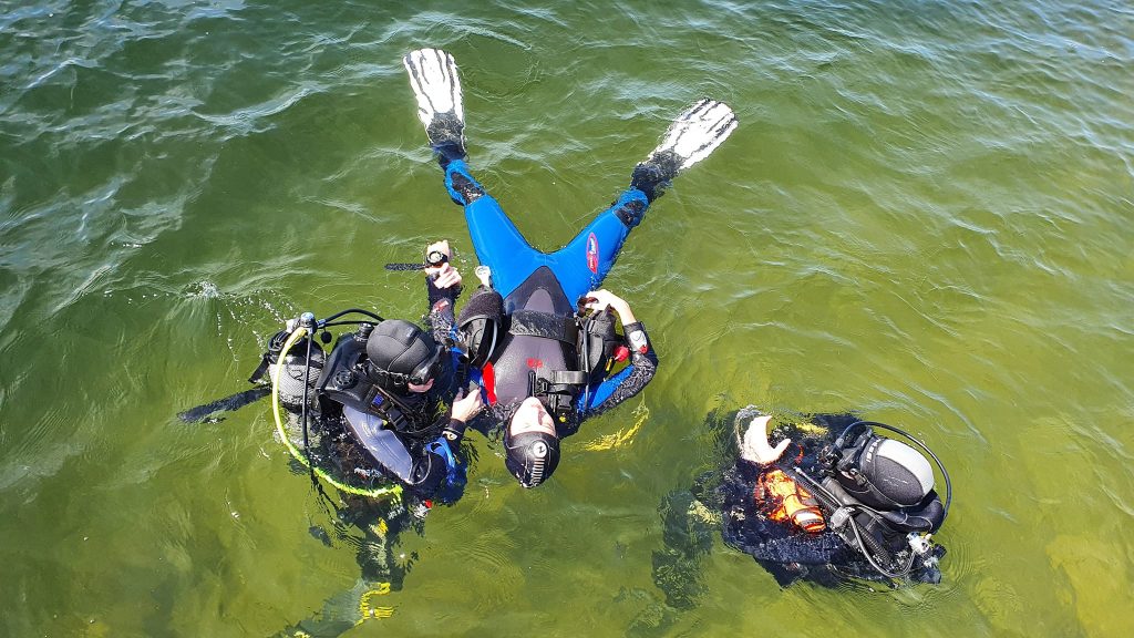 Rescue Diver niršanas klubs Daivings